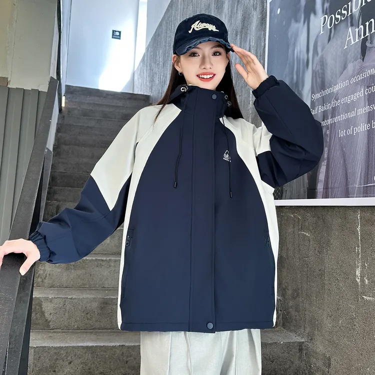 女大童三合一可拆卸冲锋衣2025新款秋冬女童洋气初中学生夹棉外套