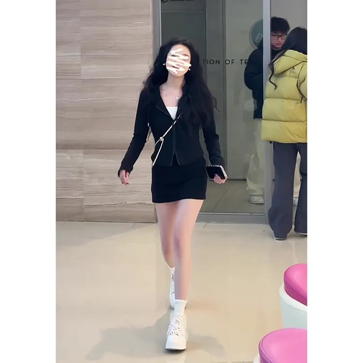 2025秋季新款女韩系穿搭薄款拉链时尚连帽卫衣百搭高腰显瘦半身裙