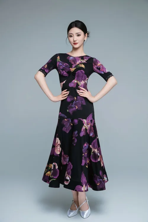 鲸艺秋季新款摩登舞连衣裙带胸垫底裤显瘦百搭款号J188印花时尚