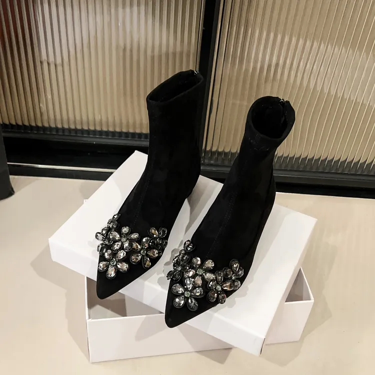 法式尖头串珠水钻弹力靴气质时尚秋冬瘦瘦靴内增高4厘米厚款女靴