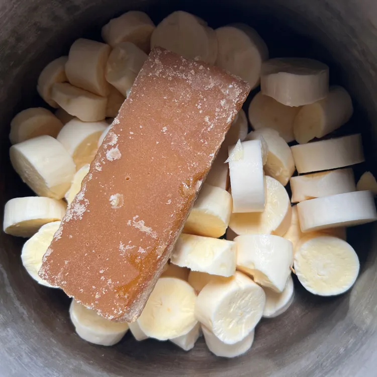 现挖广西美食黄心木薯粉糯香甜粗粮华南9号新鲜整箱包邮糖水食材