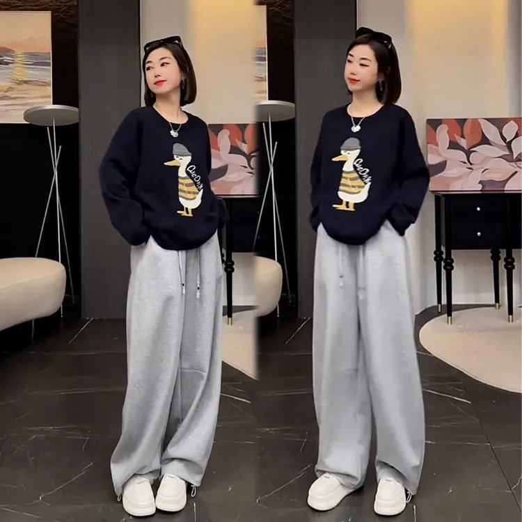 2025秋季新款设计感圆领鸭子长袖百搭毛衣女搭配休闲阔腿裤两件套