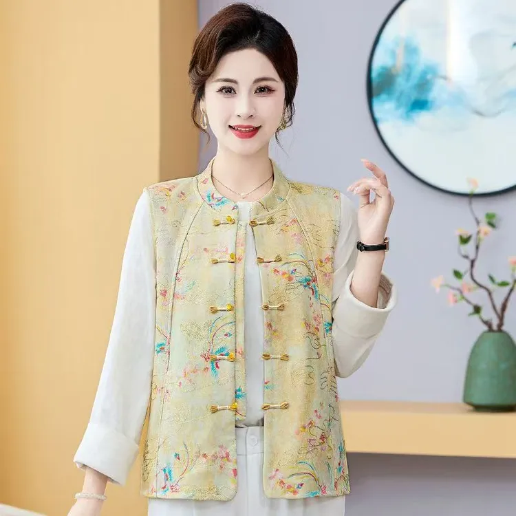 新中式国风马甲妈妈秋装2025新款外穿背心高贵中老年女装盘扣马夹