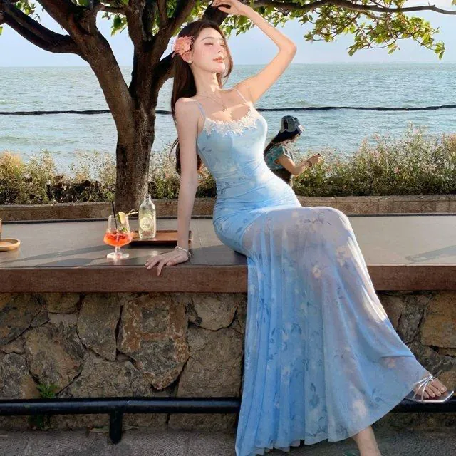 蕾丝拼接印花薄款连衣裙女夏季鱼尾裙修身网纱裙子设计感性感长裙