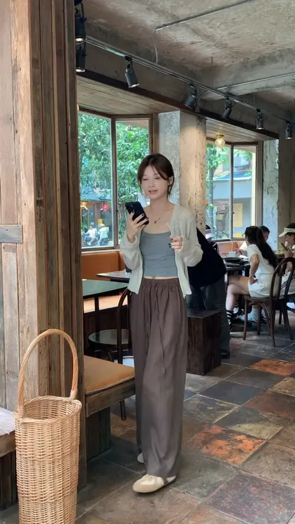 2025夏季新款韩系穿搭百搭吊带短款开衫高腰休闲裤显瘦三件套装女