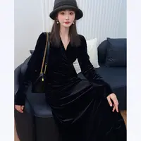 【大霏严选高品质连衣裙】法式木耳边V领侧绑带收腰黑色丝绒连衣裙