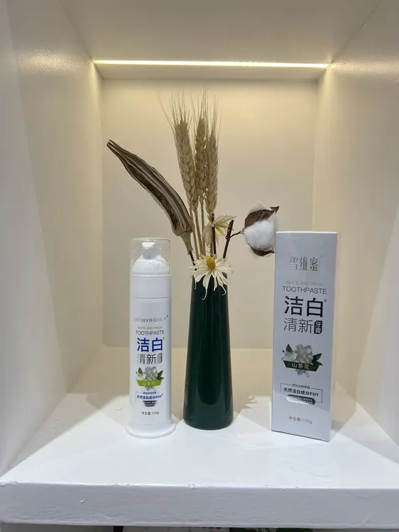 雪维蜜洁白清新牙膏