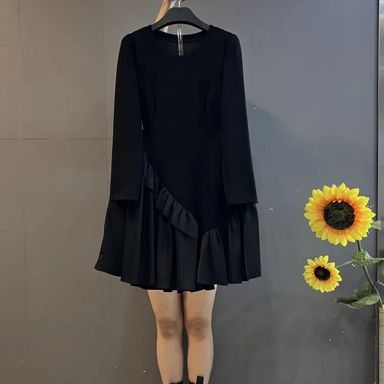 新款拼接荷叶边连衣裙时尚修身显瘦中长款小黑裙