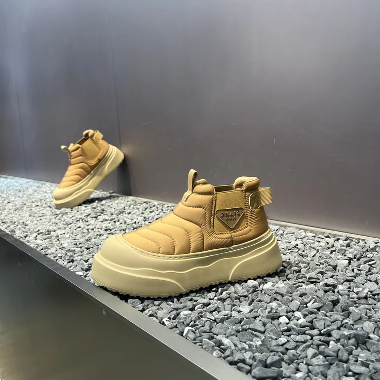 2025新款冬季加绒保暖鞋百搭潮厚底增高鞋中帮休闲一脚蹬大头潮鞋