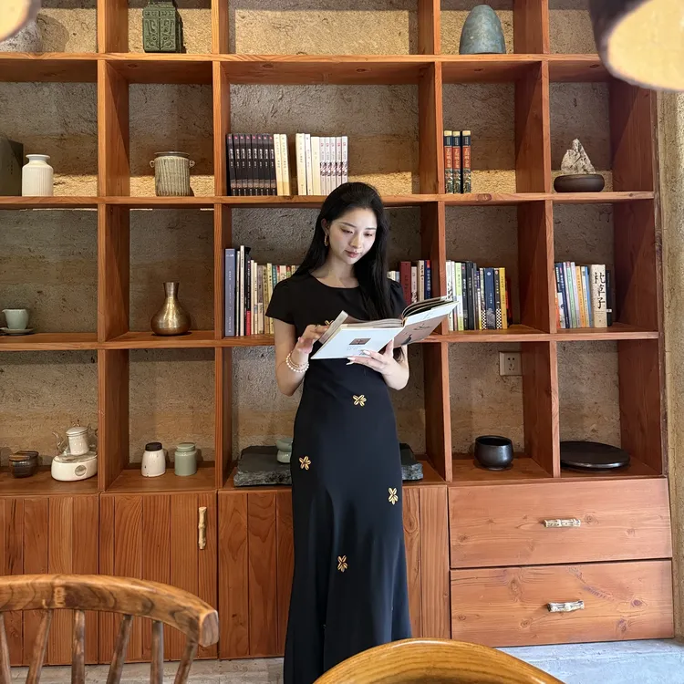 euri云梦泽丨100桑蚕丝45°斜裁16姆米真丝双绉飞袖连衣裙-MY6088