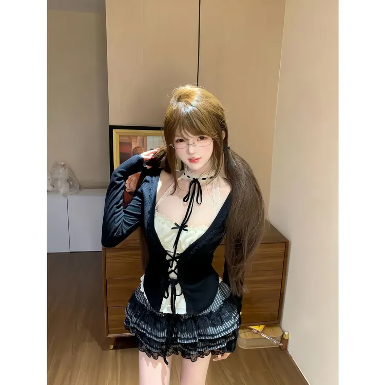 古早甜心 秋季新款纯欲甜辣风甜美可爱挂脖出游约会吊带开衫半裙