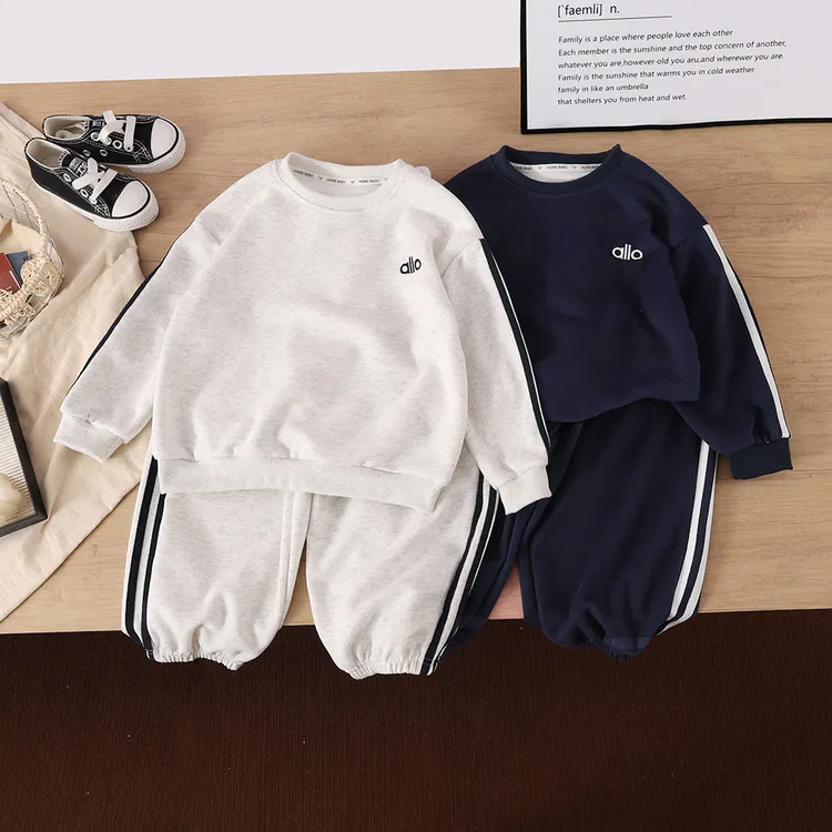 套装字母春秋秋季女童男女通用套头休闲男童装卫衣亲子装