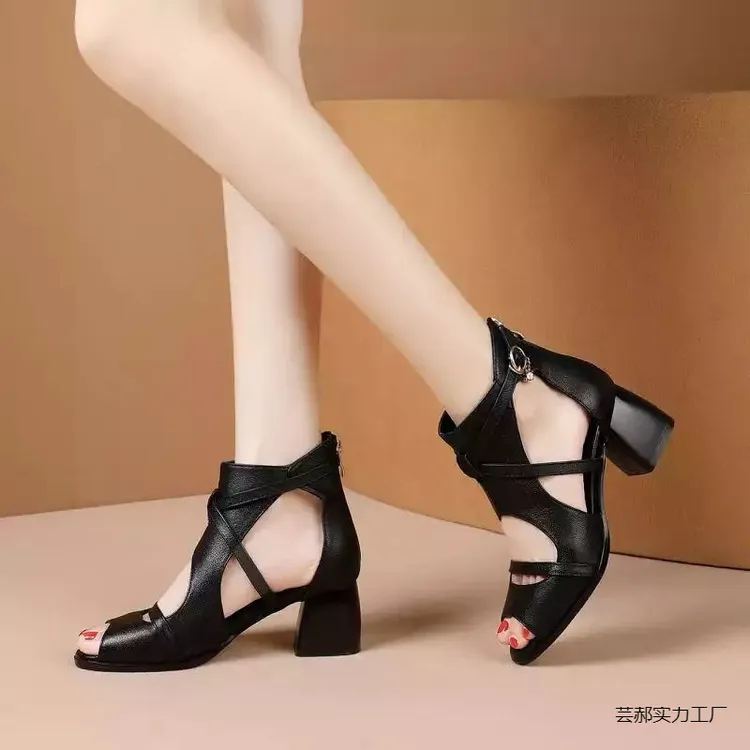 真软皮罗马凉鞋2025夏季新款包脚粗跟高脚罗马女鞋鱼嘴镂空凉采有