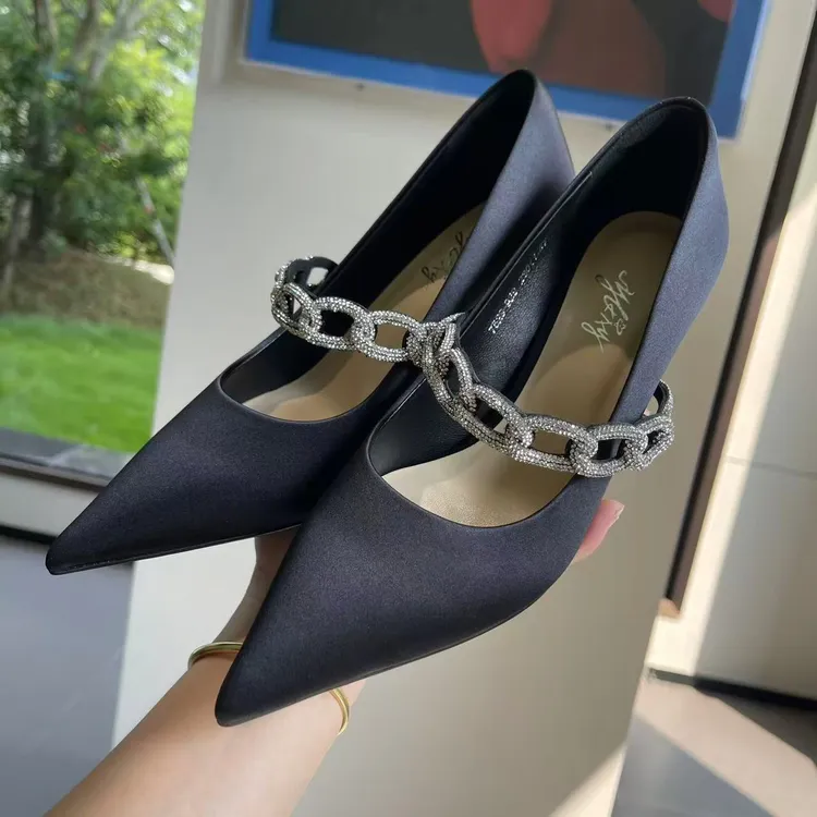 女士时尚鞋子细跟高跟鞋尖头韩版单鞋秋季跟鞋