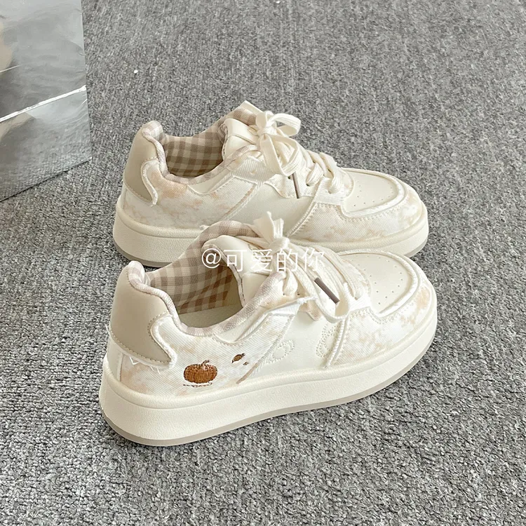 韩系厚底小白鞋子秋季新款2025爆款百搭板鞋小众不撞款休闲面包鞋