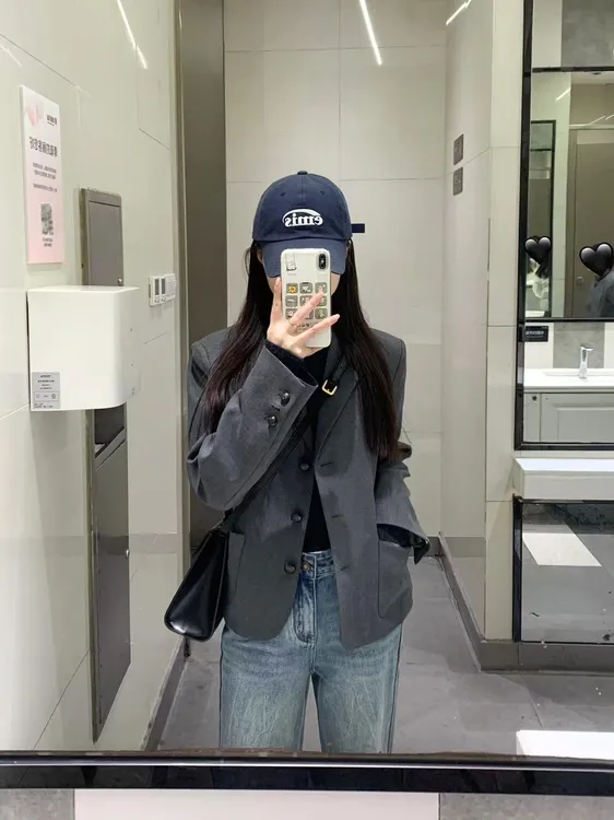 韩系灰色高级感小西装女2025春季新款高腰复古牛仔裤两件套