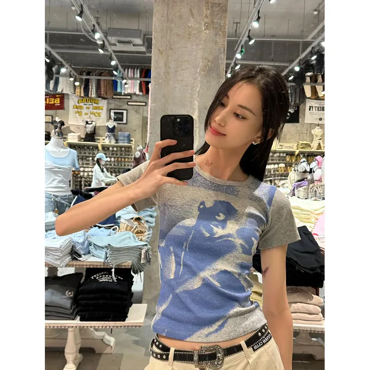 2025年春秋季新款法式上衣女vintage印花圆领T恤设计感小众辣妹风