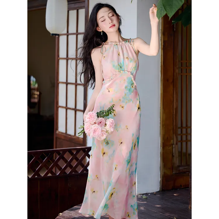 温柔风挂脖气质连衣裙两件套显瘦复古中长款法式收腰修身优雅中式