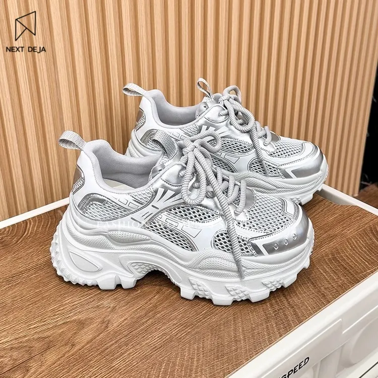 厚底银色老爹鞋女2025秋季新款炸街百搭透气网面增高轻便运动鞋潮