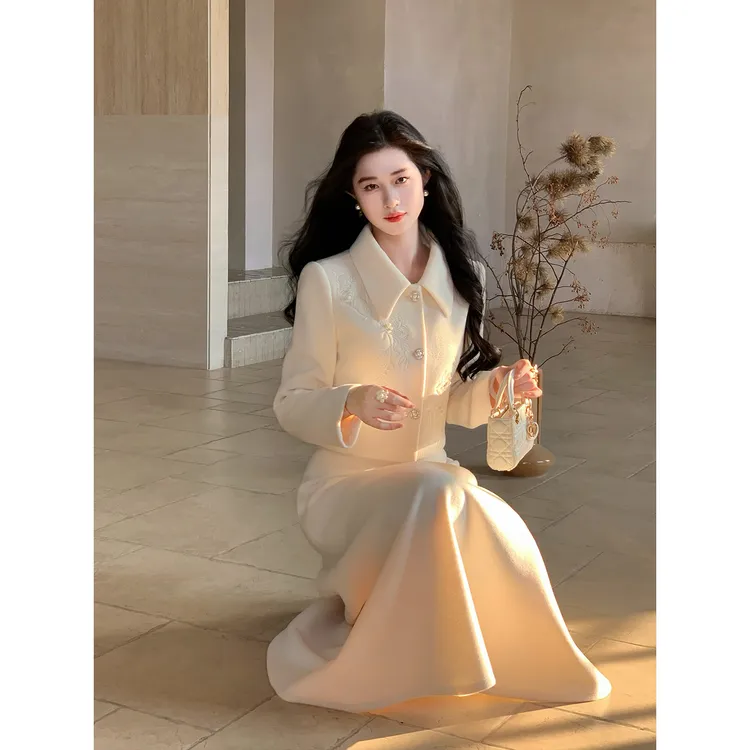 凌茜恣禾【雪吻】法式羊毛毛呢刺绣长袖外套伞群半身裙女秋冬季套装