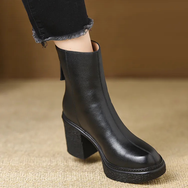 8cm粗跟防滑保暖羊羔毛靴子女防水台高跟短靴真皮厚底显瘦马丁靴