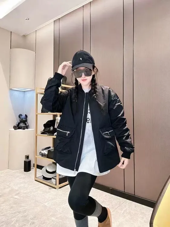 早秋宽松显瘦工装风上衣女黑色设计感拼接拉链长袖开衫外套352248