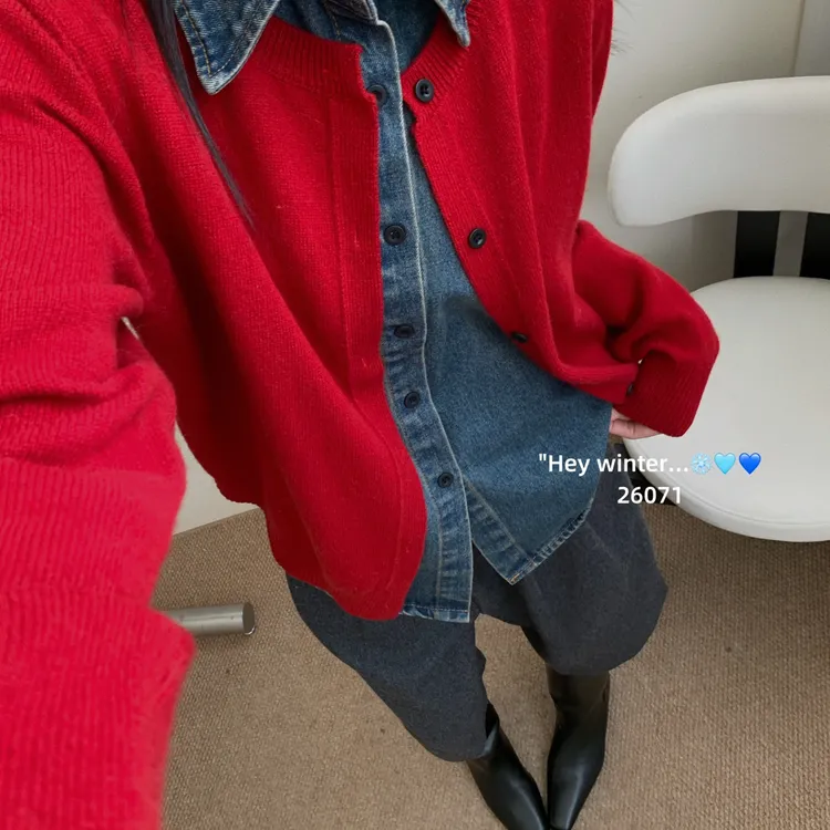 UGAR牛仔拼接翻领假两件洋气减龄显瘦保暖毛衣（含100羊毛）26071