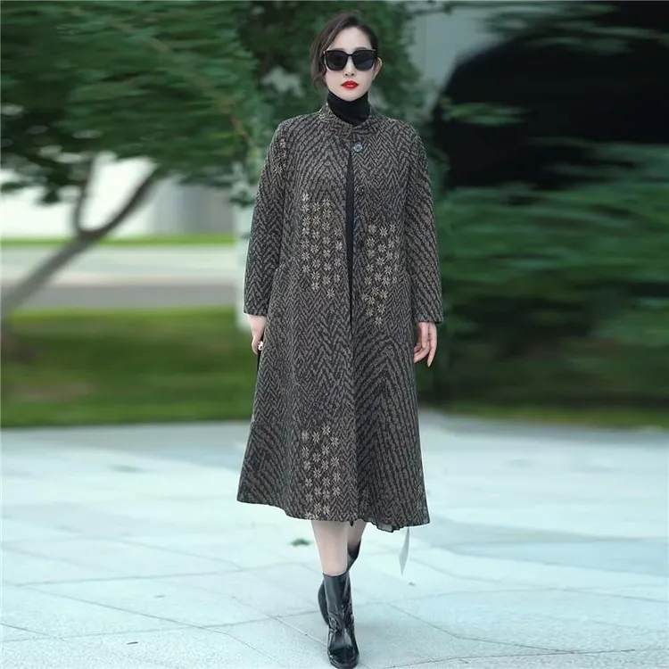 90170色织新款长款风衣妈妈显瘦气质外套大码立领提花大衣秋