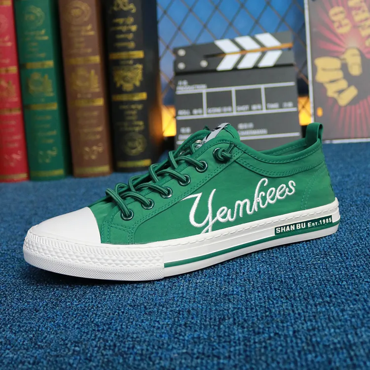 2025新款时尚休闲男士帆布鞋舒适百搭潮流一脚蹬板鞋低帮薄款潮鞋