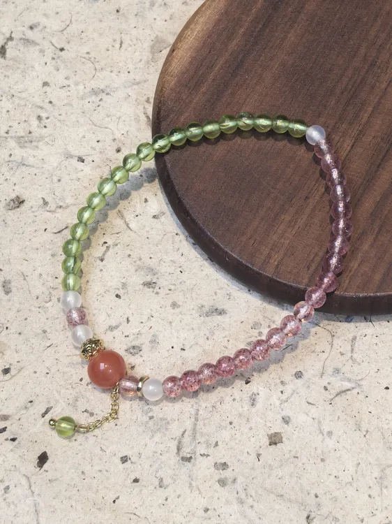 简约手工葡萄石和草莓晶撞色南红玛瑙顶珠原创设计气质