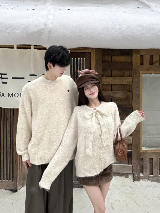 情侣装秋冬慵懒风网红针织毛衣宽松蝴蝶结爱心刺绣打底毛针织潮