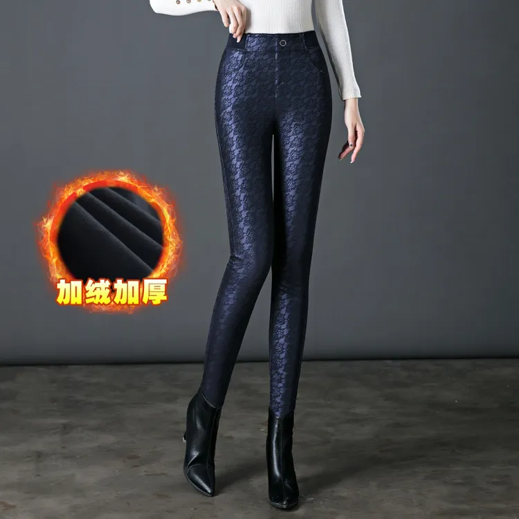 蕾丝花皮裤女2025秋冬加绒加厚pu皮大码高腰紧身弹力外穿小脚靴裤