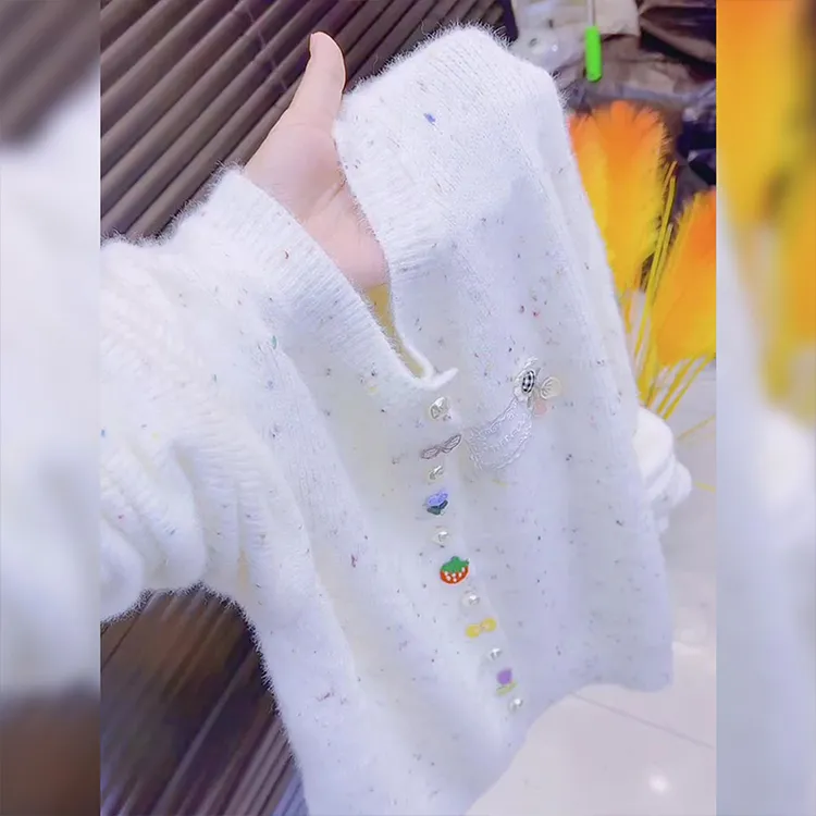 法式气质温柔风圆领长袖针织开衫女秋冬大码胖MM简约减龄软糯毛衣