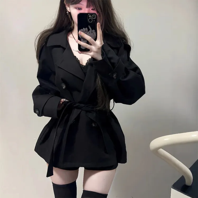 早秋英伦风短款风衣黑色双排扣女小个子秋冬新品感收腰小香风