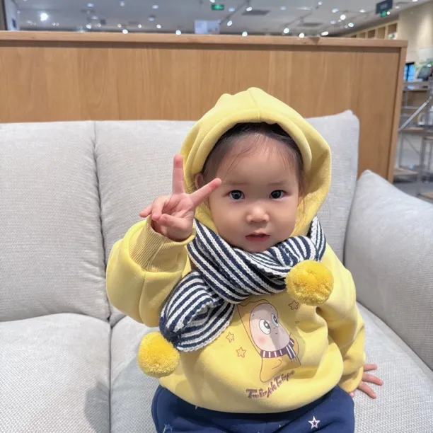 儿童加绒套装秋冬装洋气宝宝可爱星星人卫衣韩版小童加厚两件套潮