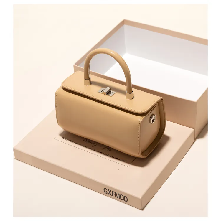 GXFMOD高级感牛皮手提小方包女2025秋冬时尚简约单肩斜挎盒子包包