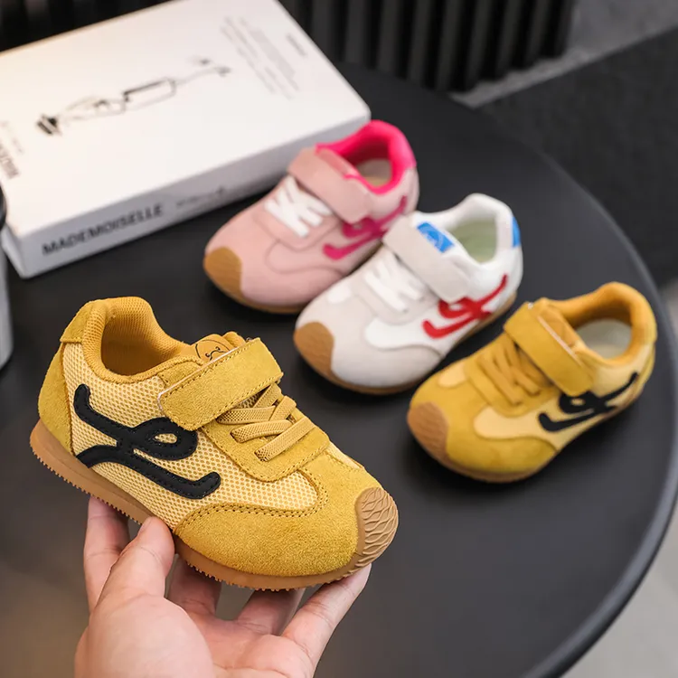 新款儿童运动鞋秋季时尚网面透气男童