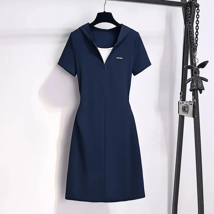 La babite藏青色运动休闲连衣裙夏季新款高级感修身小个子连帽裙