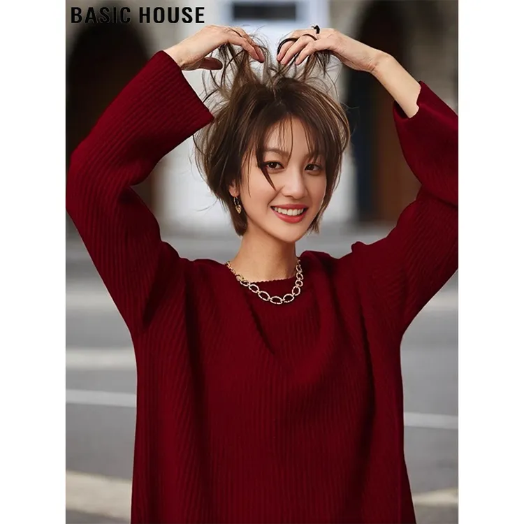 Basic House/百家好慵懒风红色毛衣女秋季新款内搭圆领针织打底衫