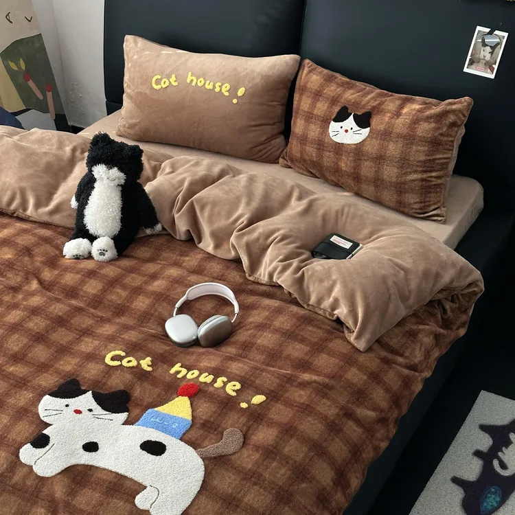 猫咪日记卡通小猫房子加厚被套高克重牛奶绒四件套三件套床品