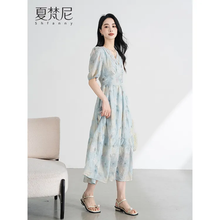 夏梵尼花约夏日蕾丝拼接刺绣连衣裙新款收腰洋气爆款高级感长裙子
