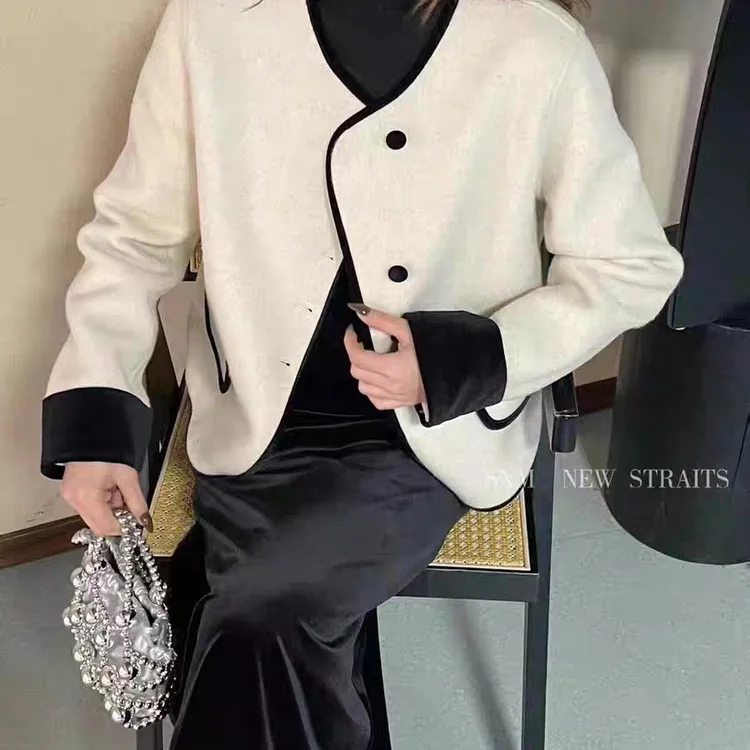 2025秋冬新款70%羊毛呢羊绒大衣女宽松短款高级感拼接小香风外套
