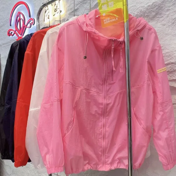 欧货高品质字母薄款糖果连帽宽松百搭冲锋防晒衣