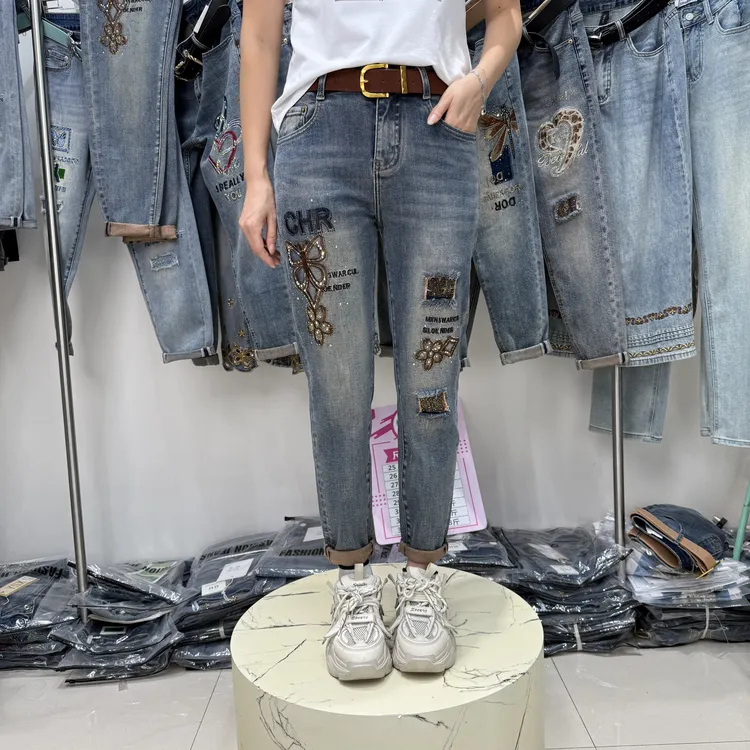 【廷轩】96025水洗显瘦百搭时尚欧货老爹裤秋季弹性烫钻刺绣牛仔裤