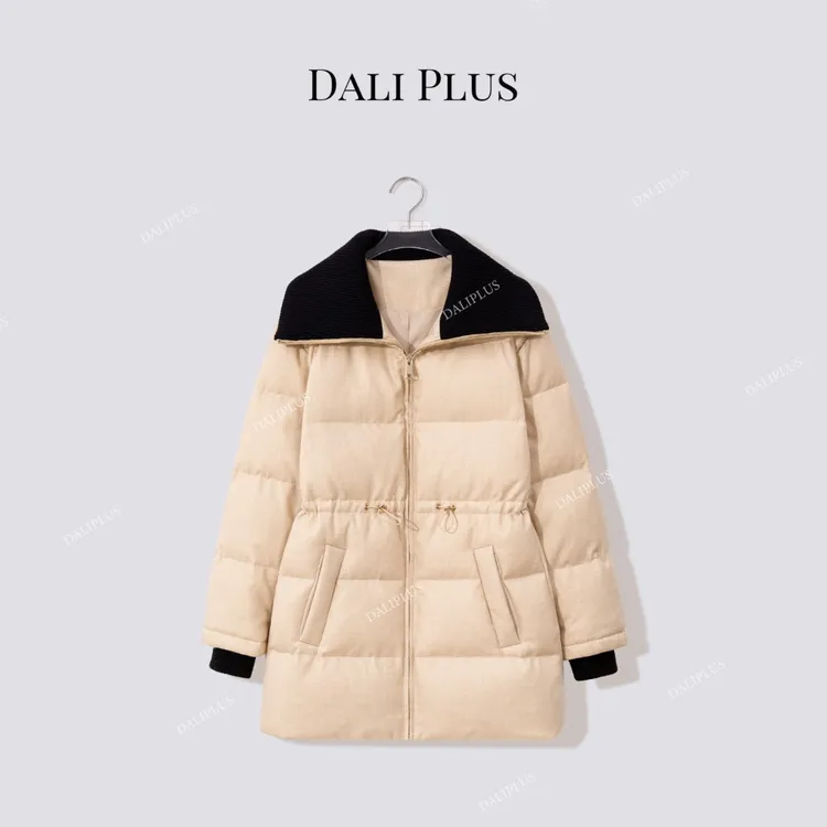 DALI PLUS“高克重95白鹅绒服”羊毛撞色针织收腰羽绒服-D5ST1532