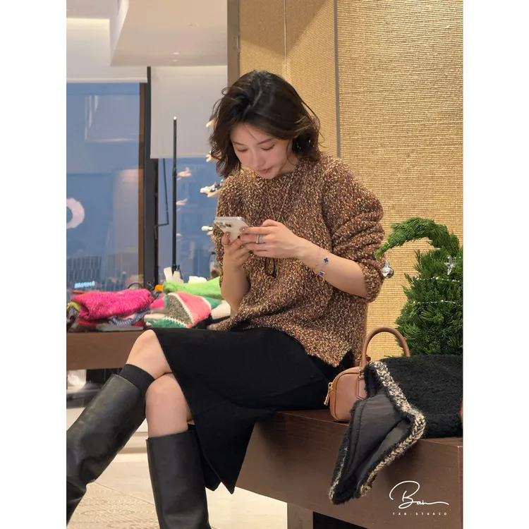 TXB “S+星砂驼”邓肯羊绒舒适绒感大肚纱轻奢圆领针织衫XB-7972