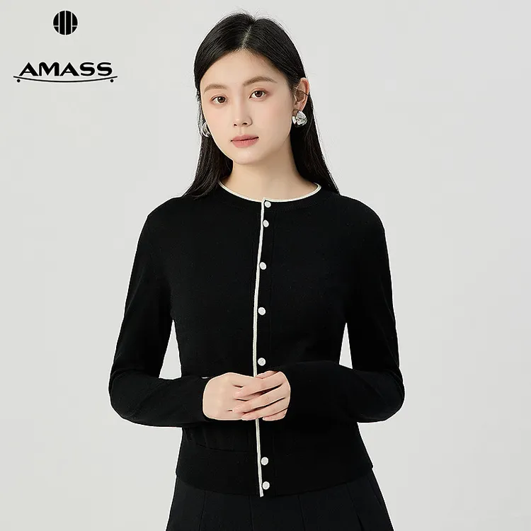 阿玛施AMASS 秋冬新款时髦设计线条撞色感圆领羊毛针织开衫548054