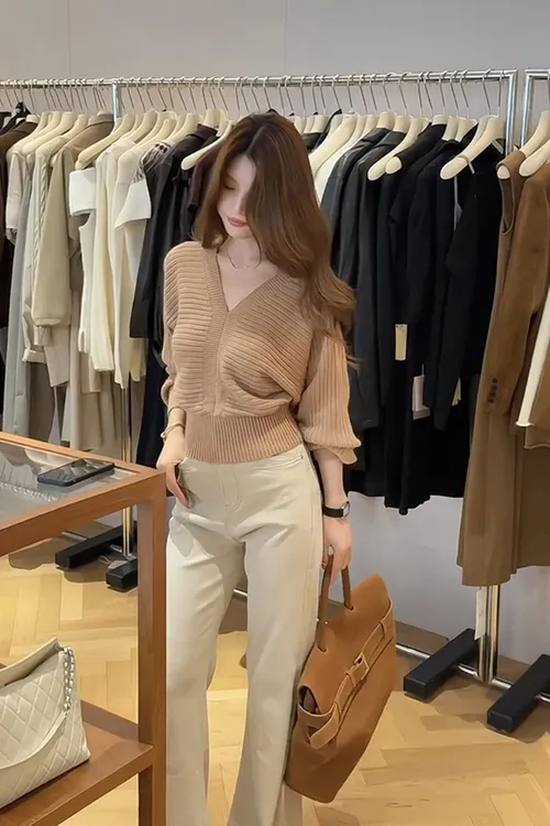 法式度假温柔风穿搭体套装秋款v领毛衣修身长裤显气质百搭两件套
