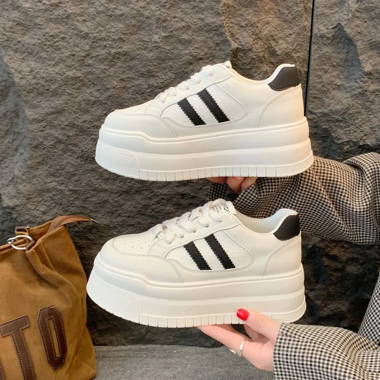 小个子厚底小白鞋女2025春新款爆款韩版百搭软底轻便运动休闲板鞋