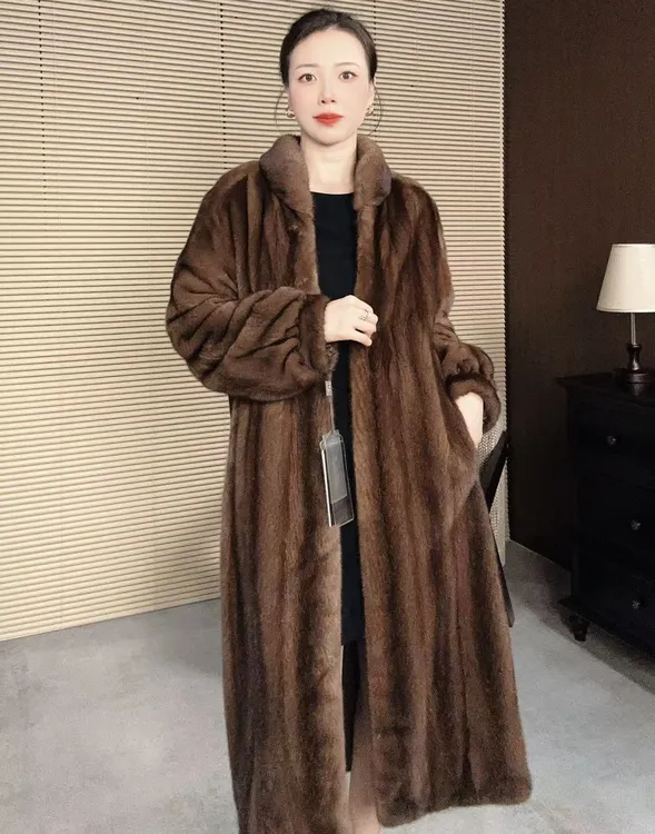 【玖老板】丹麦马哈尼本色立领长款水貂皮草女外套2025新款大衣